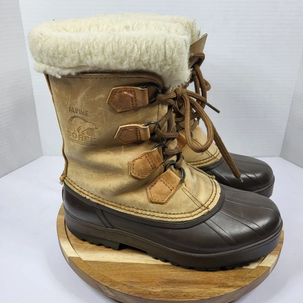 Sorel Alpine Vintage Women 6 Winter Boot Made in Canada Tan Brown Leather Rubber